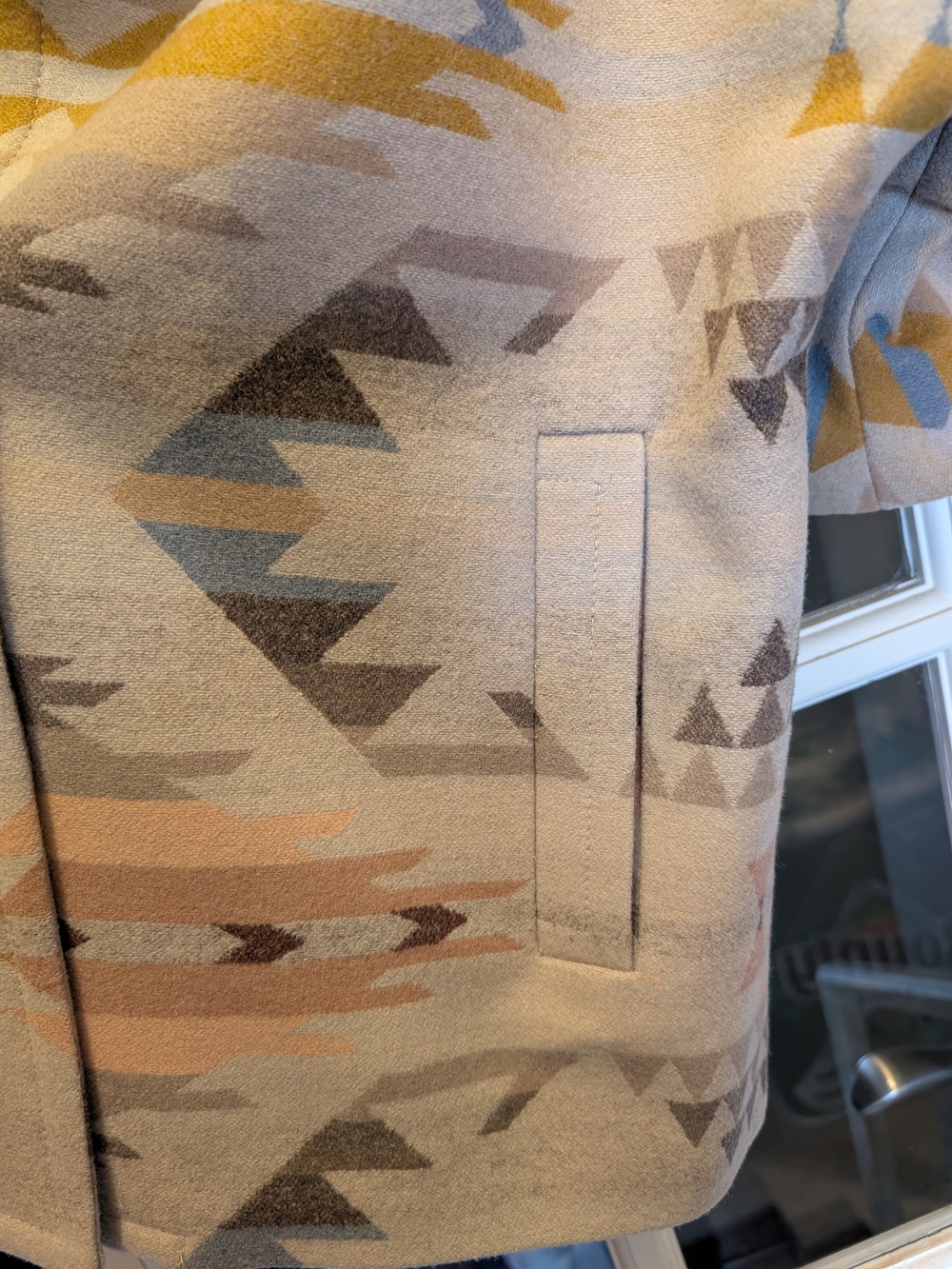Pendleton Sand Navajo Pattern Short Coat - Picture 5 of 8